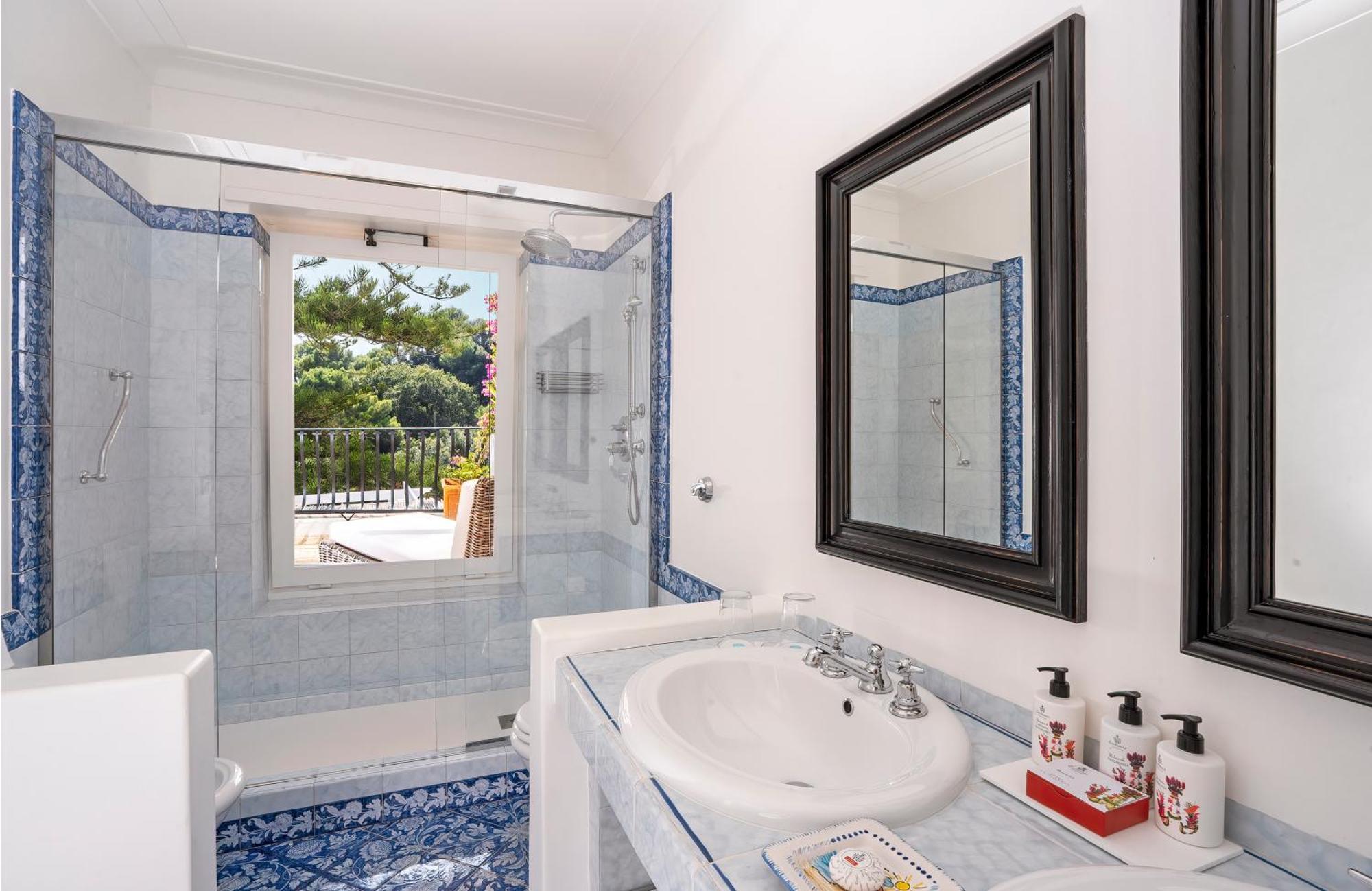 Hotel La Minerva كابري المظهر الخارجي الصورة